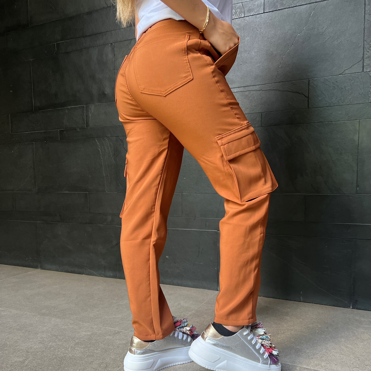 PANTALÓN CARGO 4695 Cocoa Jeans Colombia