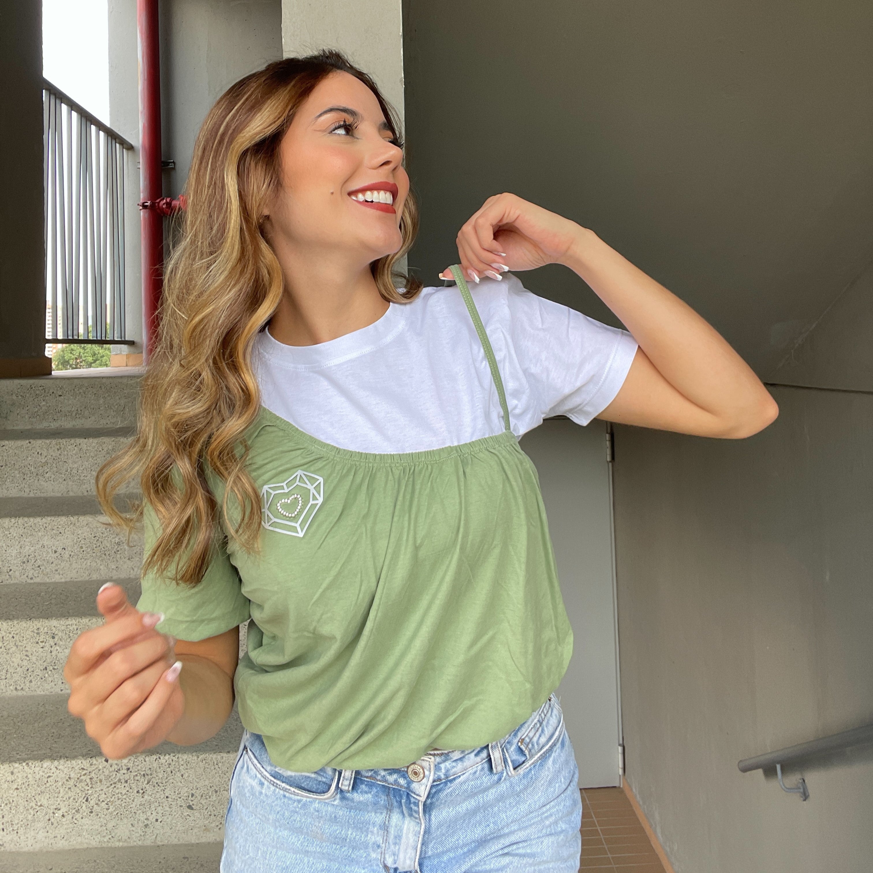 BLUSA SOBREPUESTO 2679