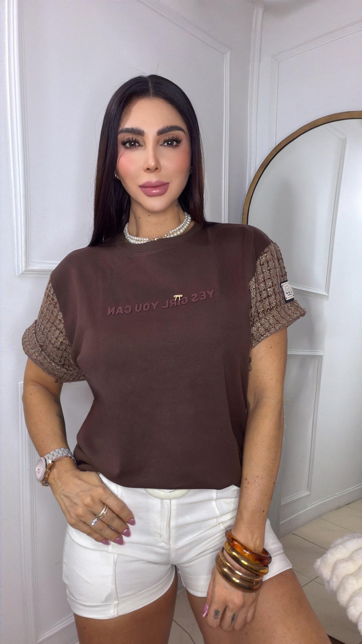 Camiseta con mangas texturizadas 3055