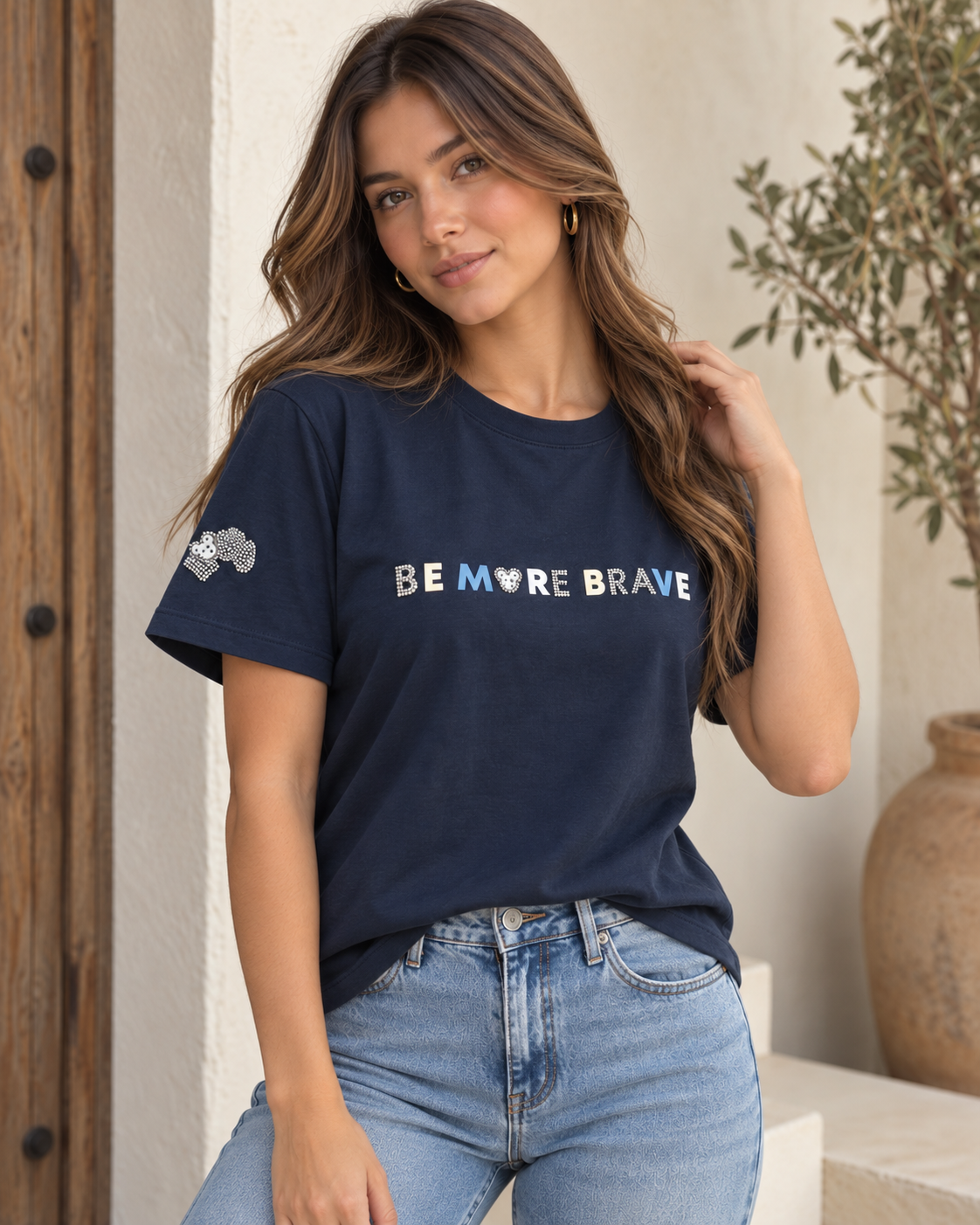 Camiseta Be More Brave con pedrería 3102