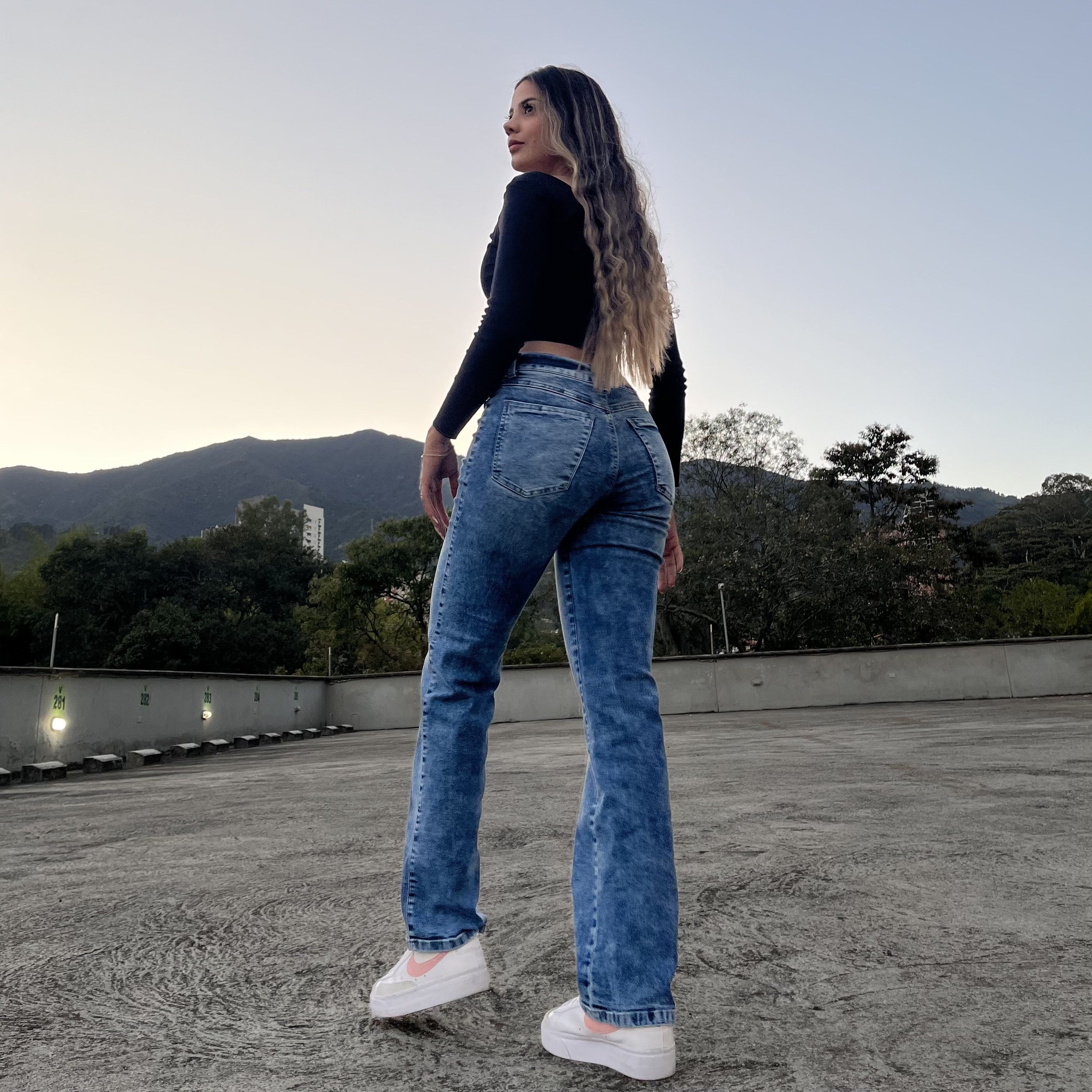 JEAN BOTA RECTA 4732