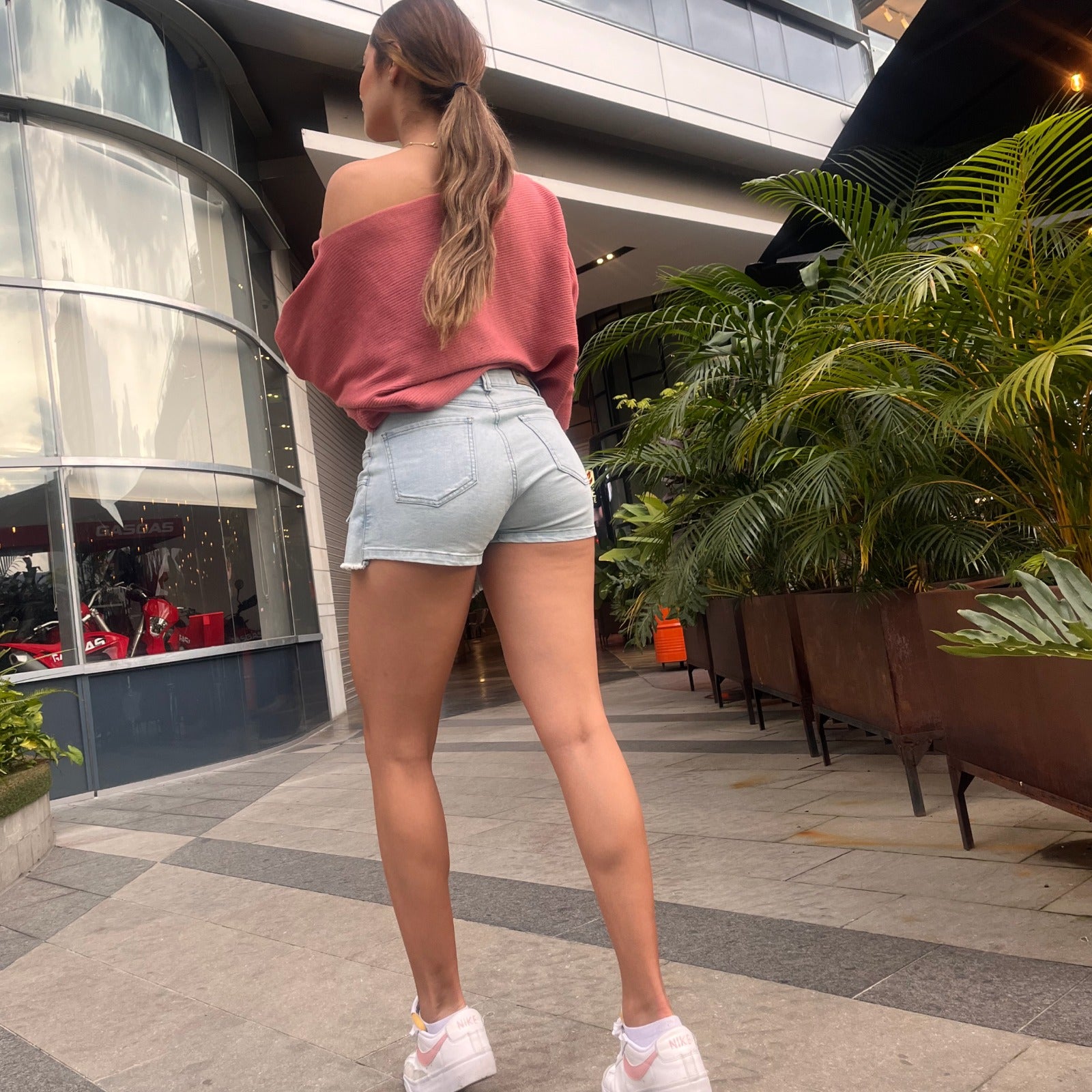 FALDA SHORT CLARO 4759