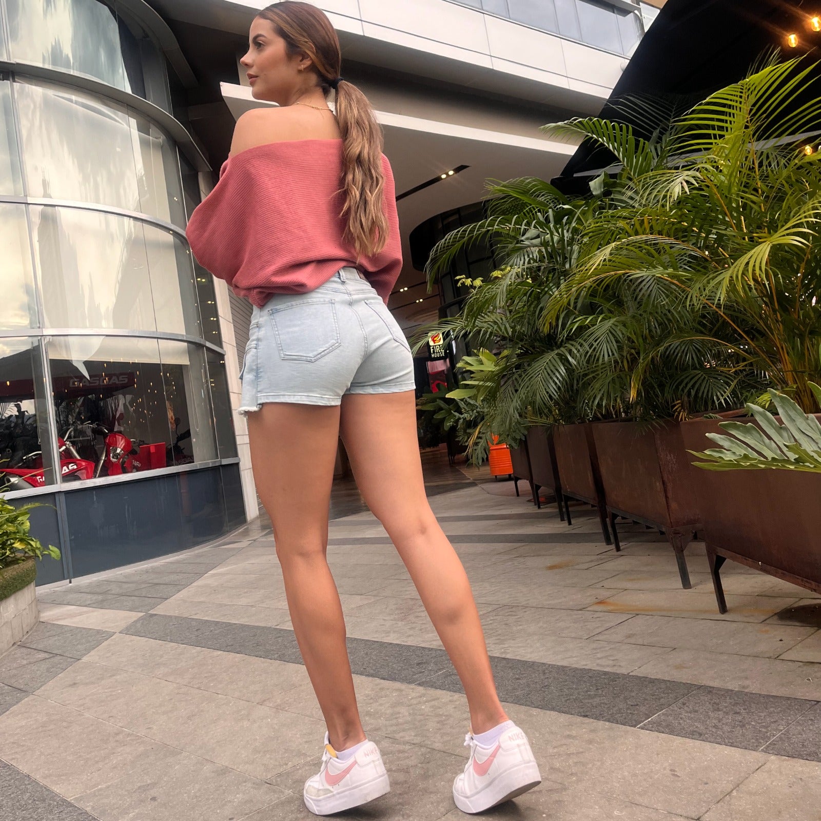 FALDA SHORT CLARO 4759