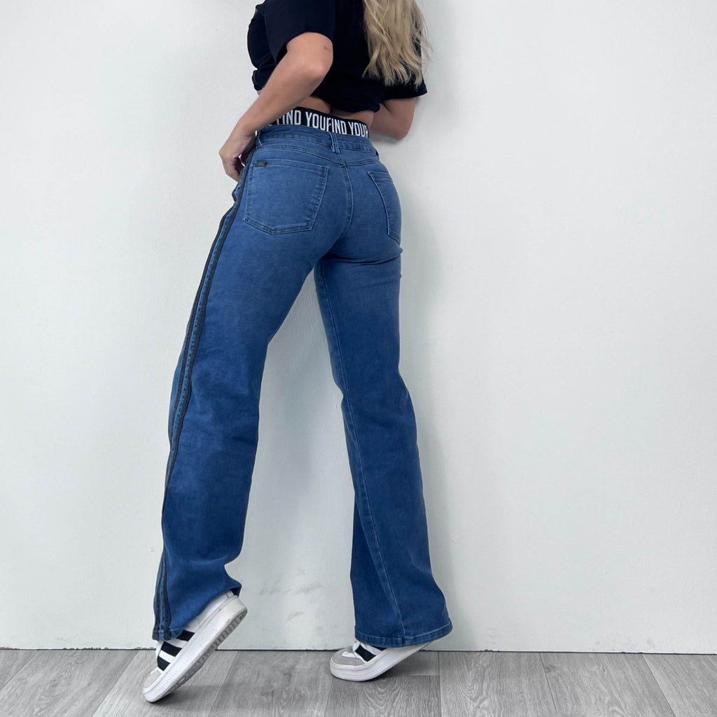 JEAN BOTA ANCHA 4766